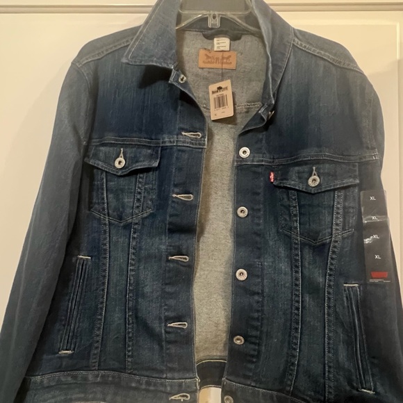 Levi's Jackets & Blazers - Women’s Levi's Classic Blue Denim Jacket with Brown Label